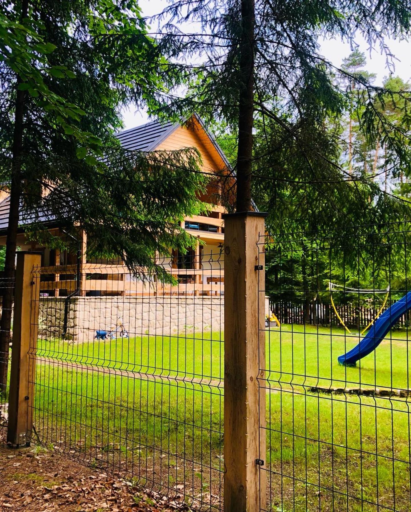 Domek Serce Lasu Гуткі Екстер'єр фото
